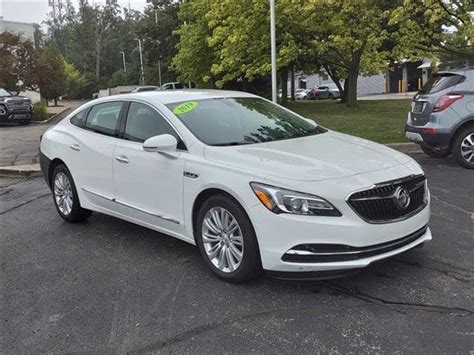 The 190 for sale near Saginaw, MI on CarGurus, range from 5,876 to 1,585,000 in price. . Cars for sale saginaw mi